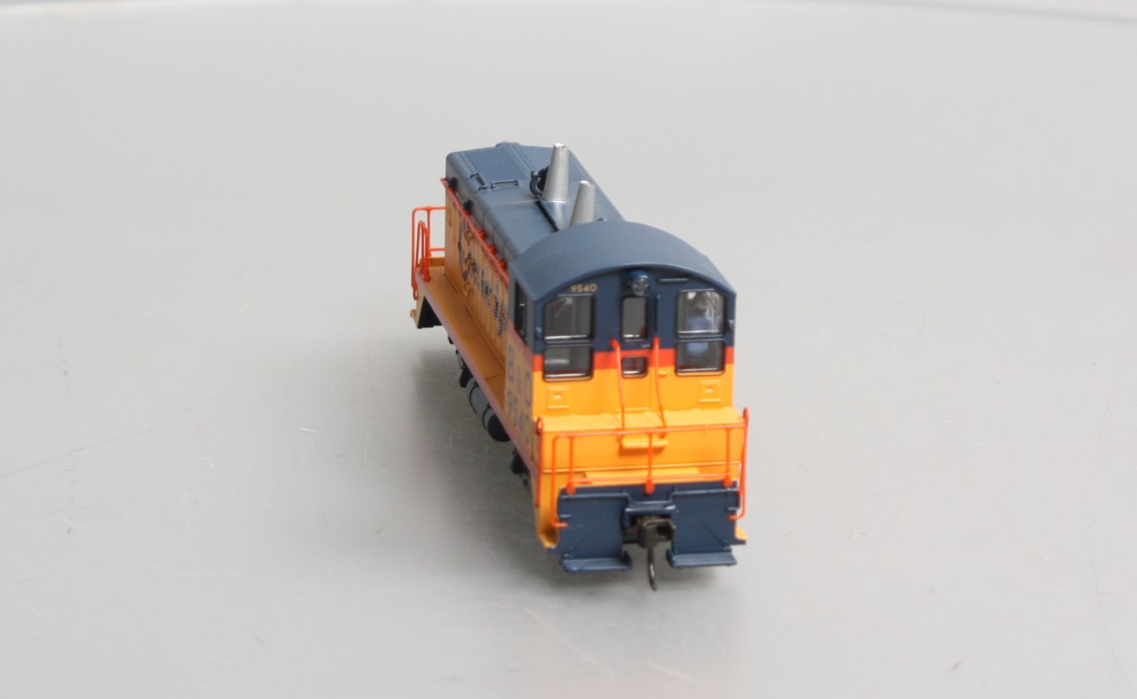 Broadway Limited 2107 HO Baltimore & Ohio EMD NW2 with Sound  #9540