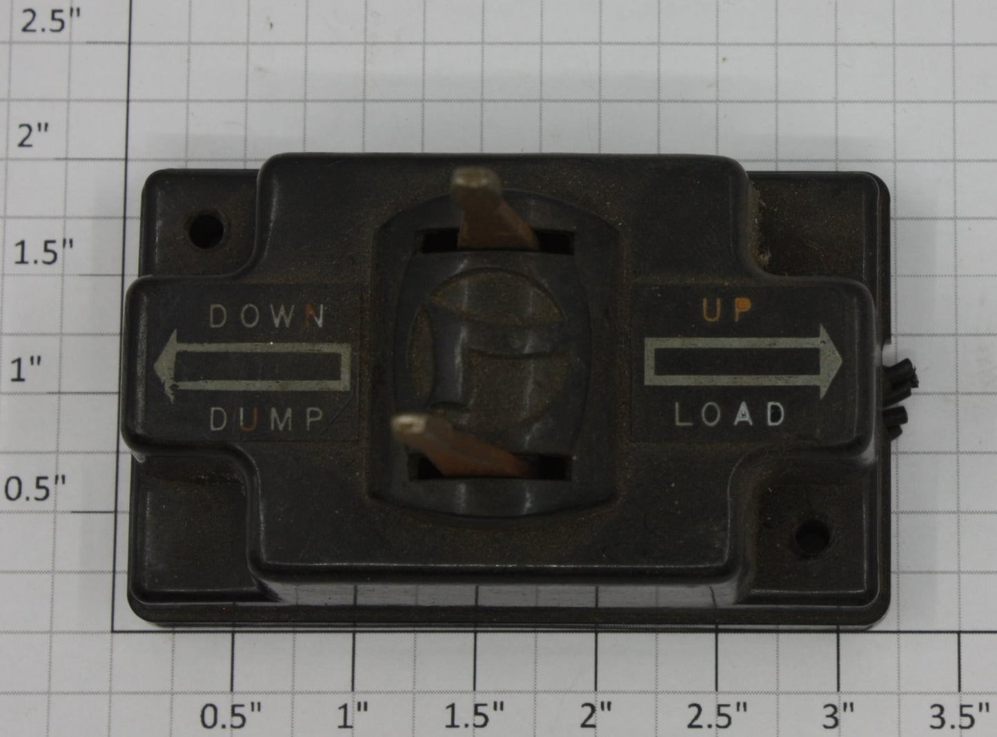 Lionel 497-100 O Gauge Coal Loader Dump/Load Switch Controller without Wire