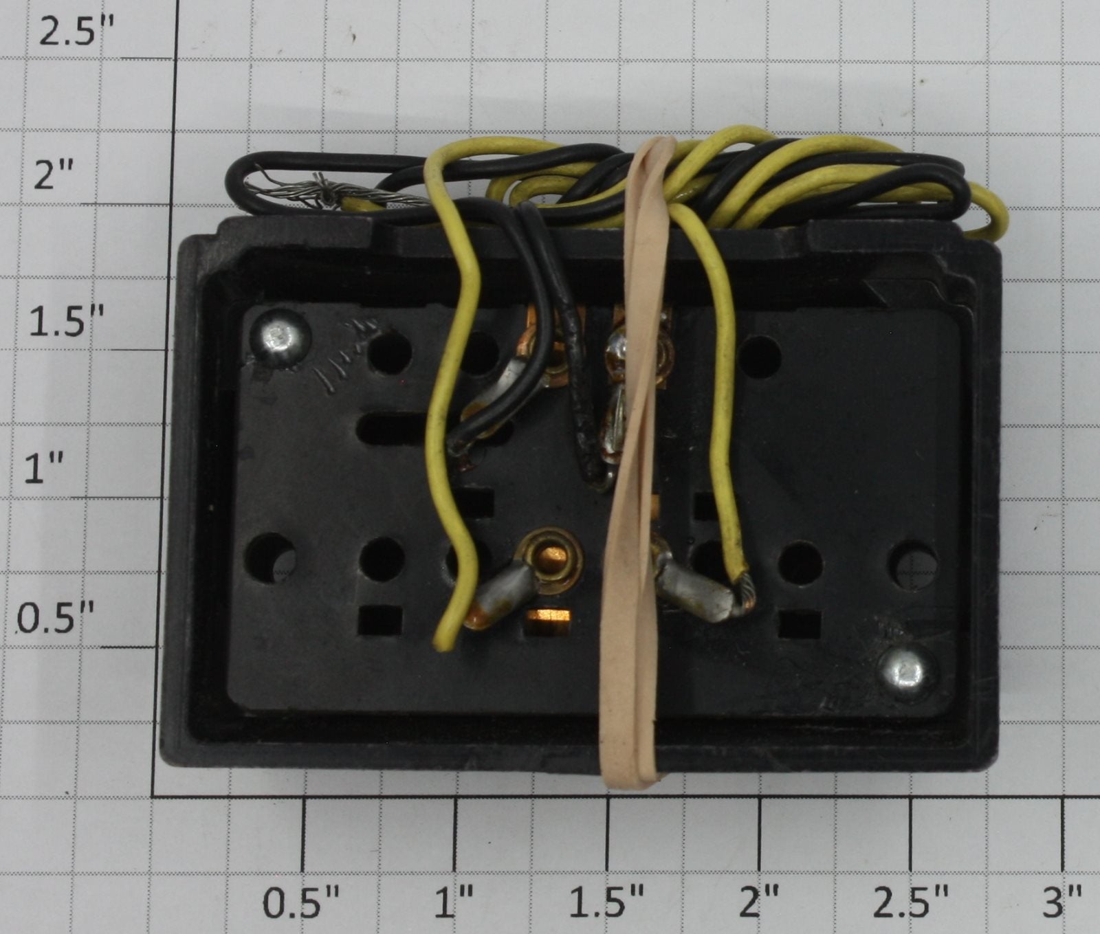 American Flyer XA14A964-K S Gauge Black Automatic Dump Car Control Button Wired