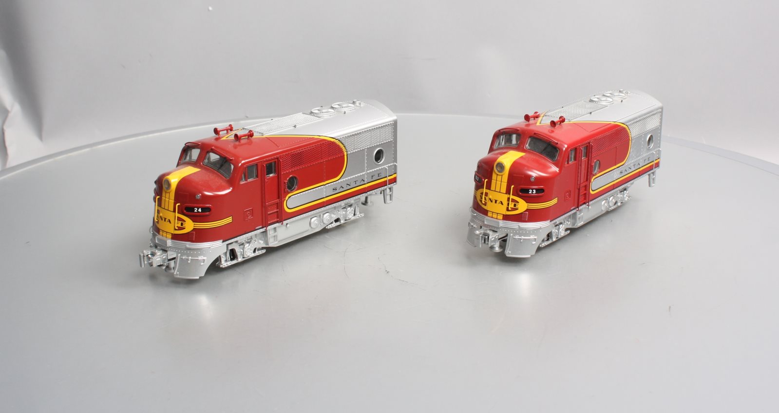 RMT 92614 O Gauge Santa Fe F3 AA BEEF Diesel Locomotive Set #23/24