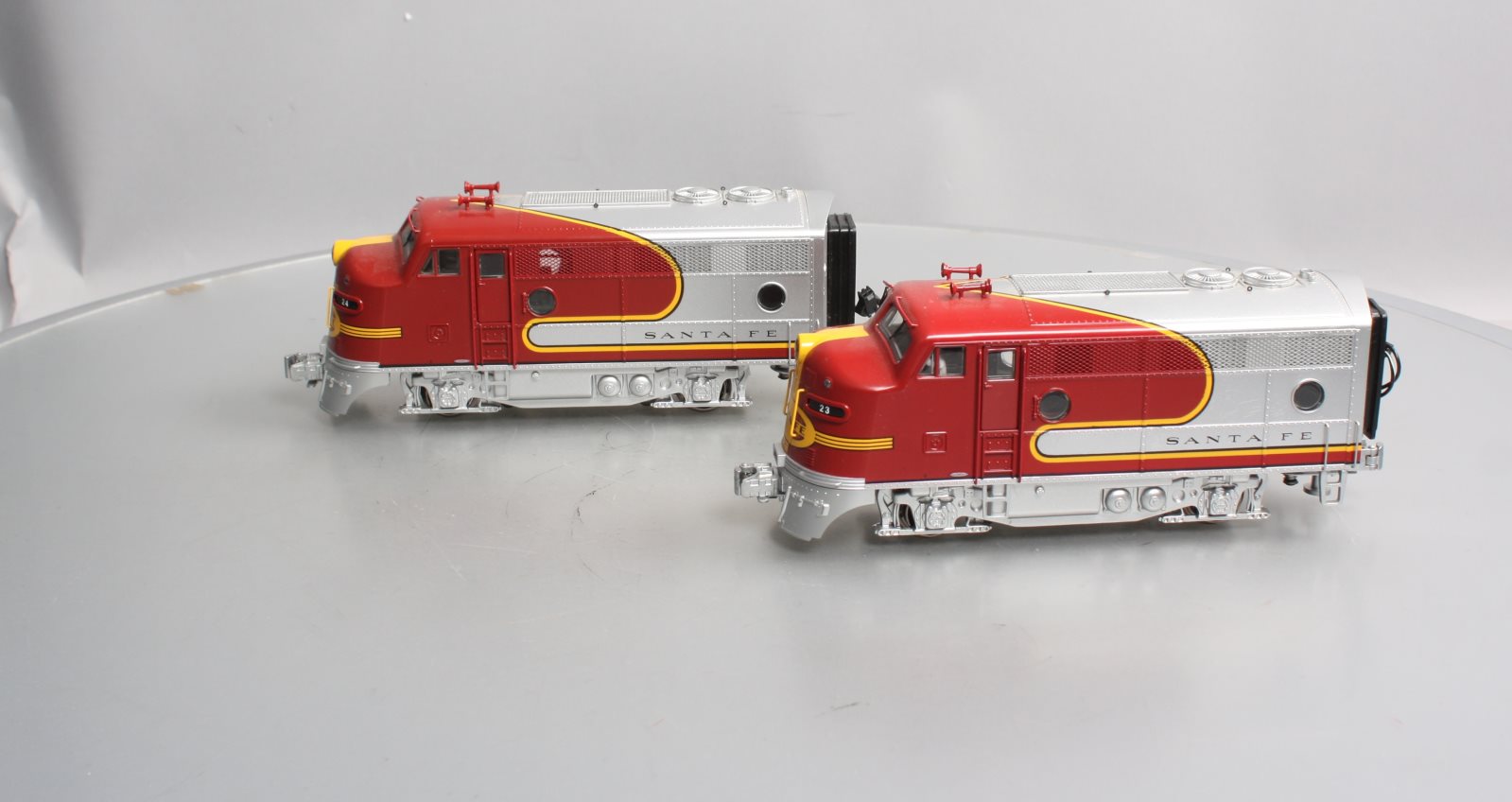 RMT 92614 O Gauge Santa Fe F3 AA BEEF Diesel Locomotive Set #23/24