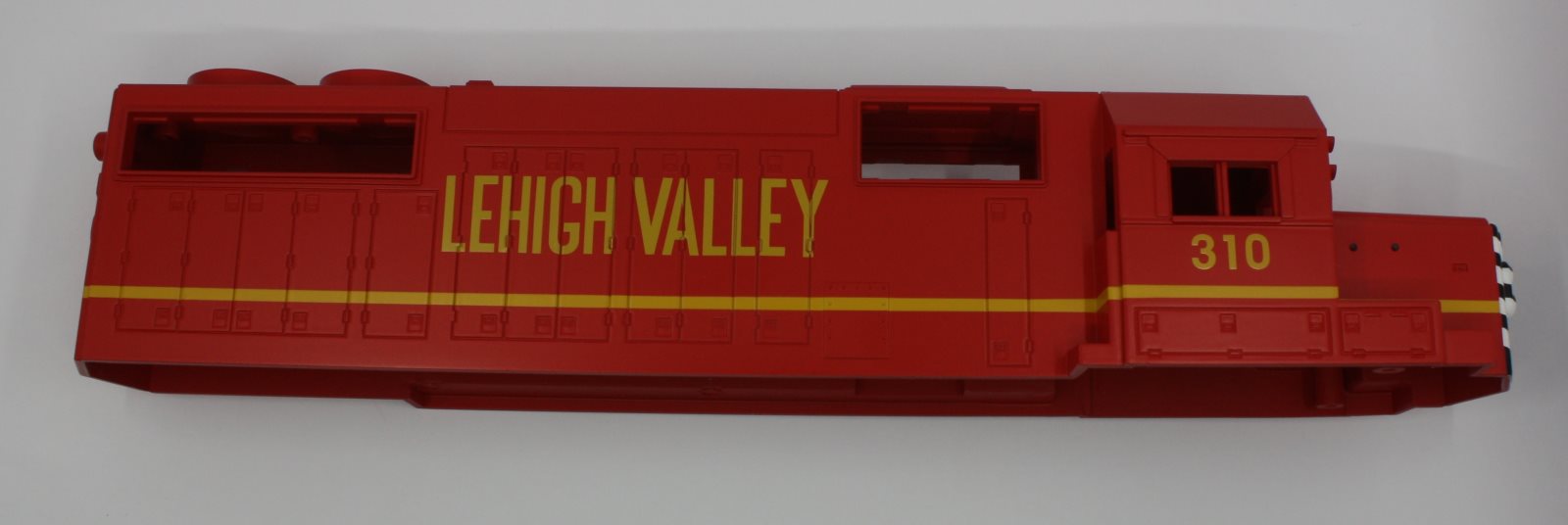 Lionel 18473-2 #310 Lehigh Valley GP-38 Body Shell