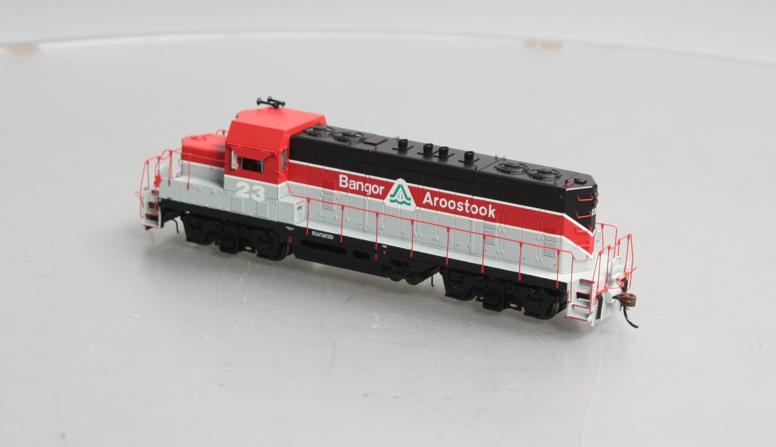 Athearn G78127 HO Bangor & Aroostook GP7U Locomotive #23