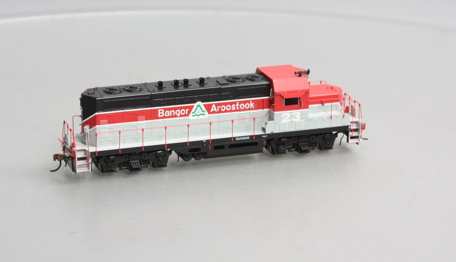 Athearn G78127 HO Bangor & Aroostook GP7U Locomotive #23