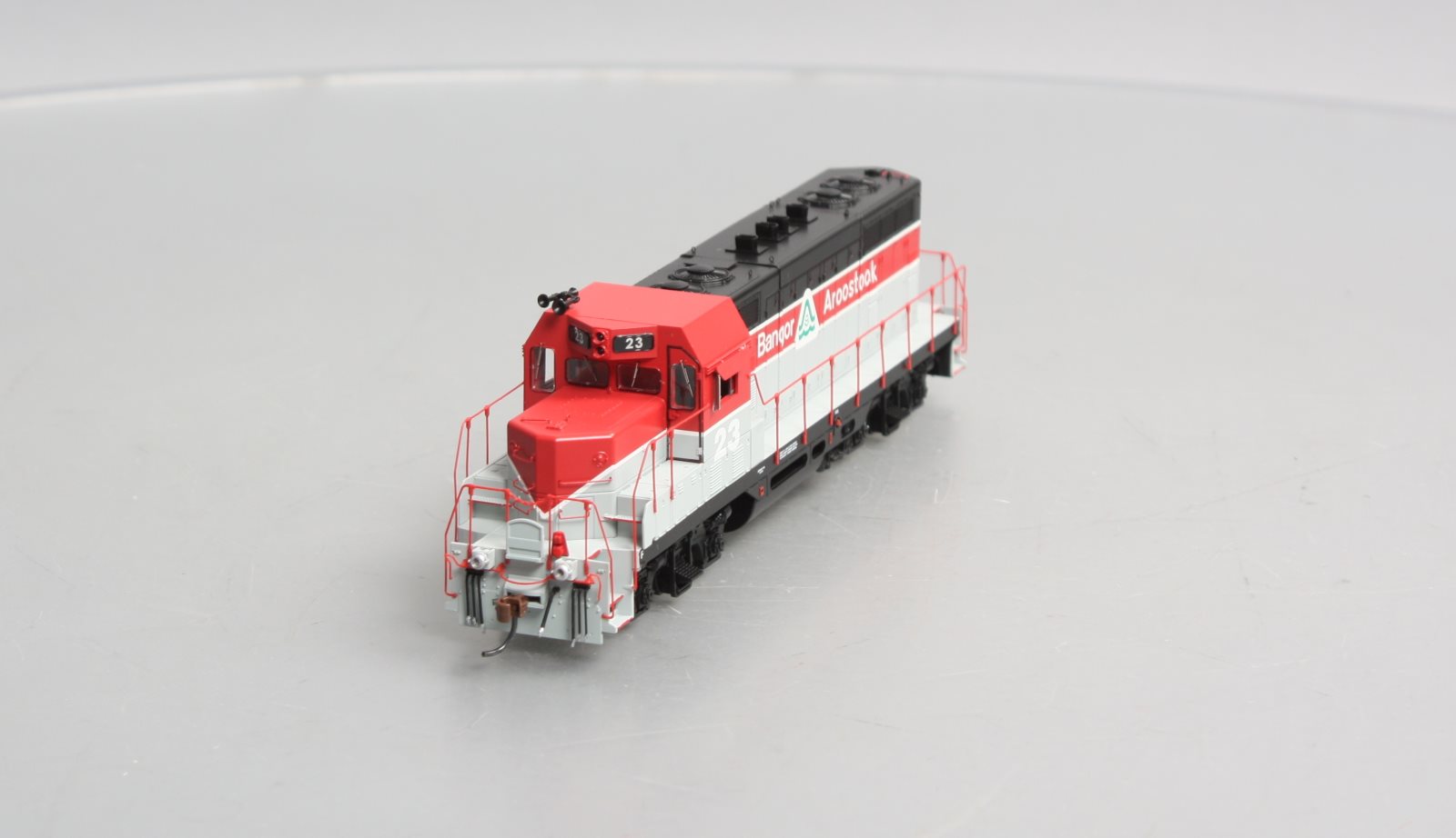 Athearn G78127 HO Bangor & Aroostook GP7U Locomotive #23