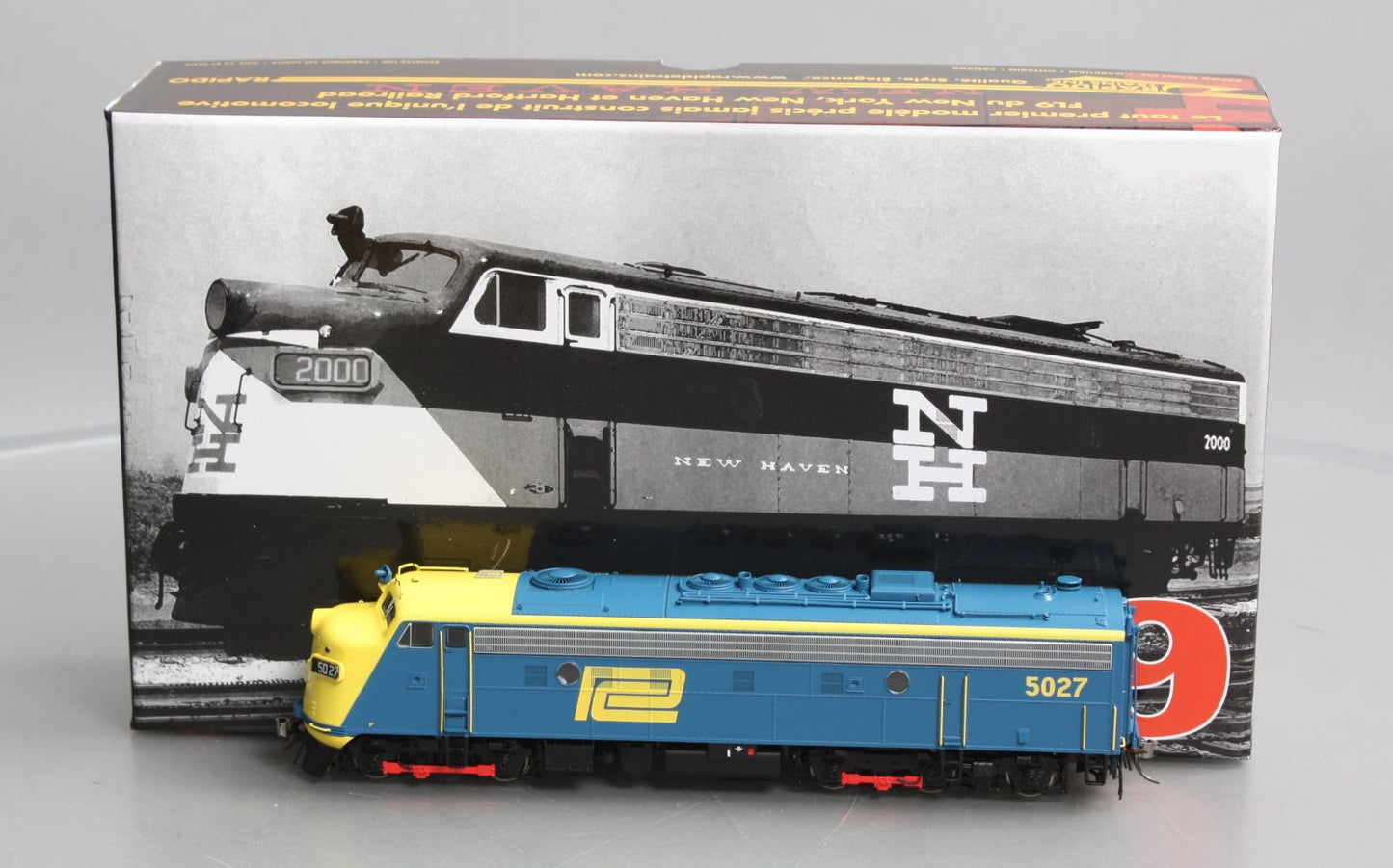 Rapido Trains 14036 HO Penn Central EMD FL9 Diesel Locomotive #5027