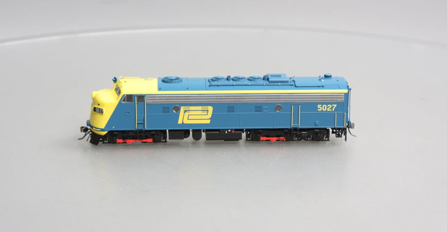 Rapido Trains 14036 HO Penn Central EMD FL9 Diesel Locomotive #5027