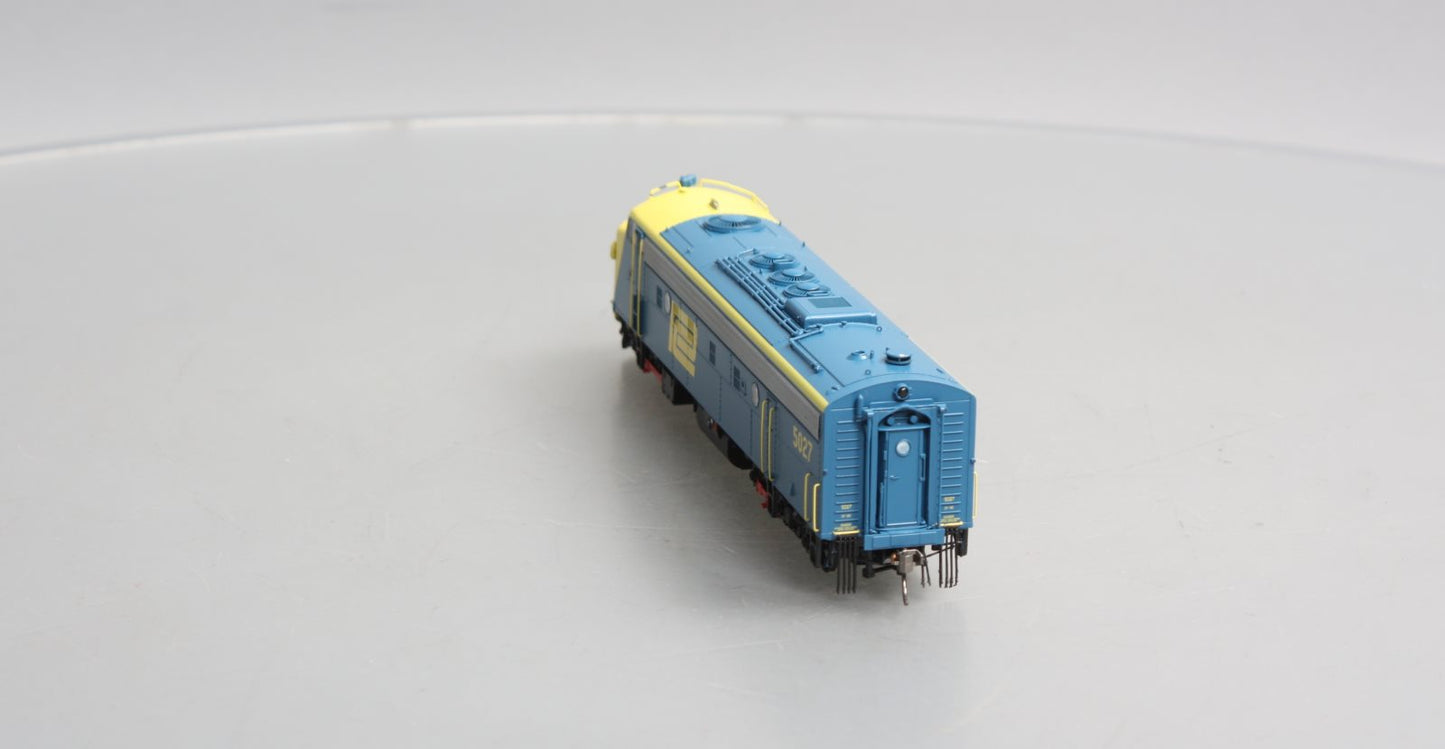 Rapido Trains 14036 HO Penn Central EMD FL9 Diesel Locomotive #5027