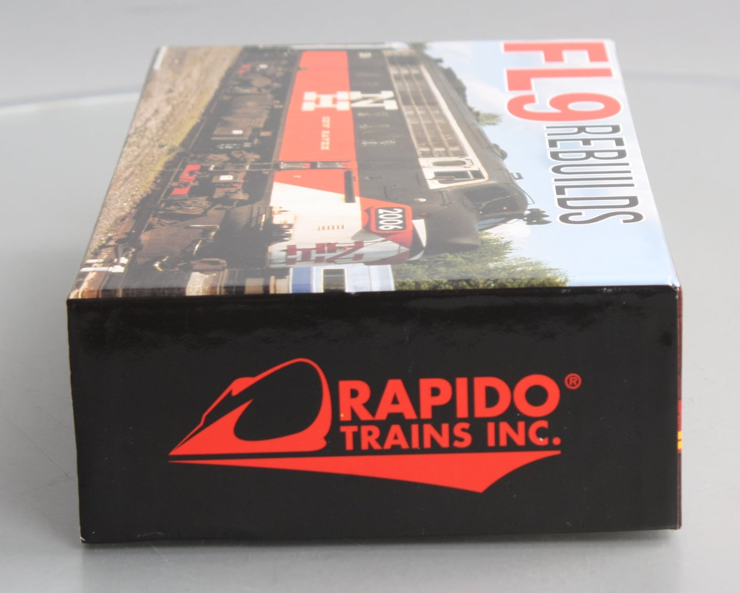 Rapido Trains 14609 HO Metro-North EMD FL9 Locomotive #2029