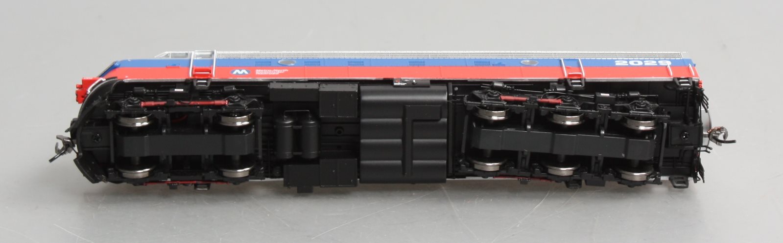 Rapido Trains 14609 HO Metro-North EMD FL9 Locomotive #2029