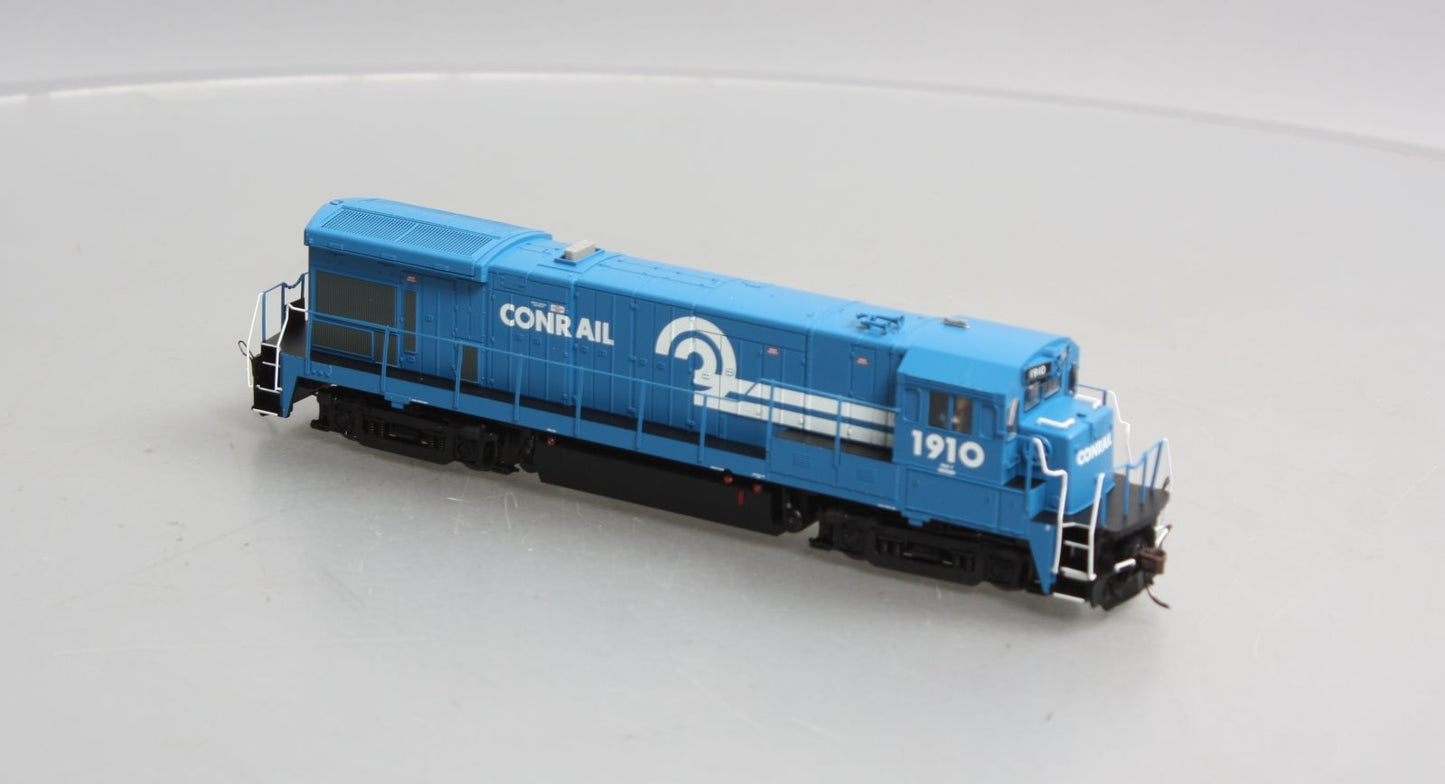 Atlas 10003621 HO Conrail B23-7 Phase 1 Low Nose Silver Diesel Locomotive #1910