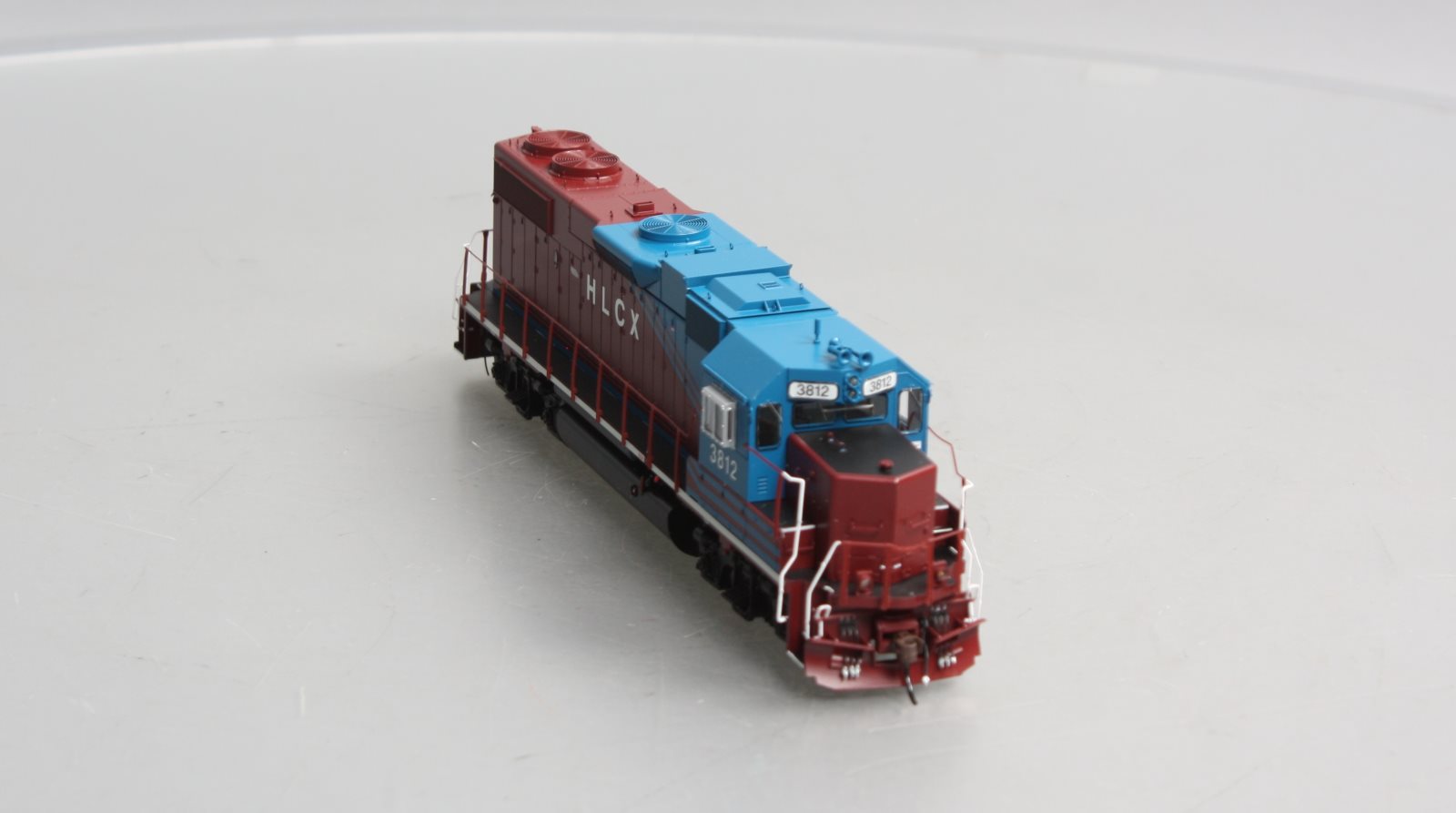 Athearn G71717 HO HLCX GP38-2 Diesel Locomotive #3812