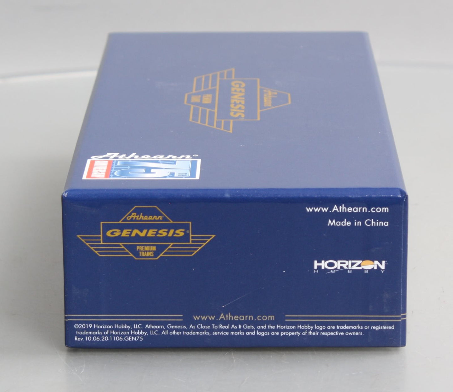 Athearn G71717 HO HLCX GP38-2 Diesel Locomotive #3812