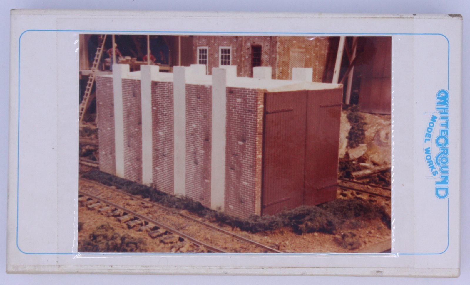 White Ground 13 HO Scale Drying Kiln Building Kit