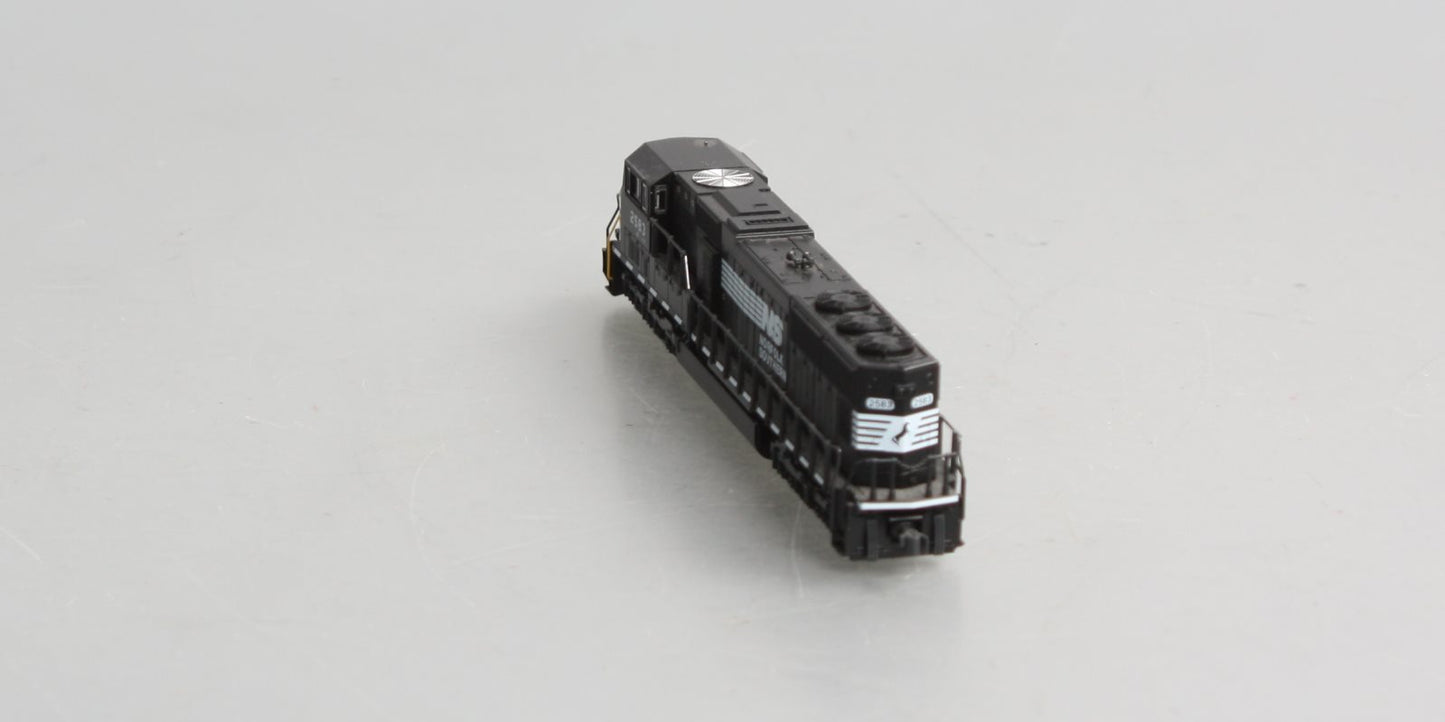 Kato 176-7605-LS N Norfolk Southern EMD SD70M Diesel #2583 w/ DCC & Sound