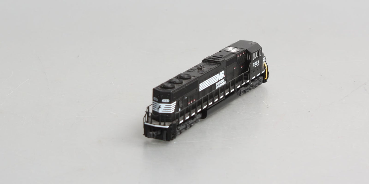 Kato 176-7605-LS N Norfolk Southern EMD SD70M Diesel #2583 w/ DCC & Sound