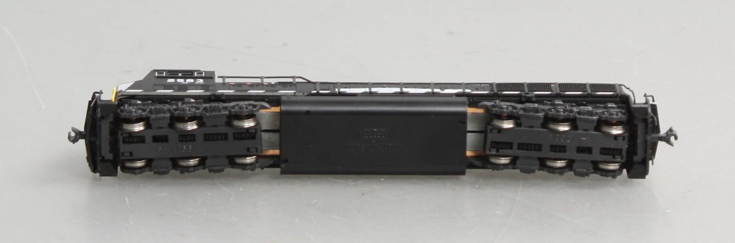 Kato 176-7605-LS N Norfolk Southern EMD SD70M Diesel #2583 w/ DCC & Sound