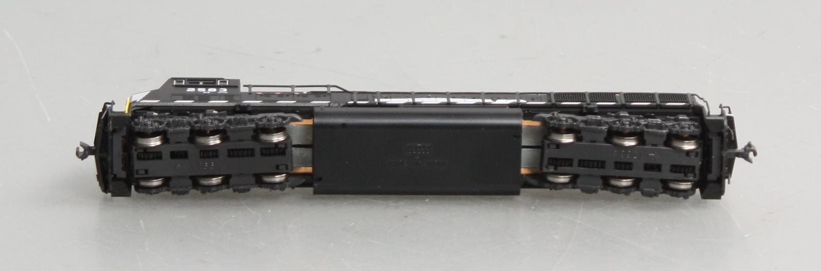 Kato 176-7605-LS N Norfolk Southern EMD SD70M Diesel #2583 w/ DCC & Sound