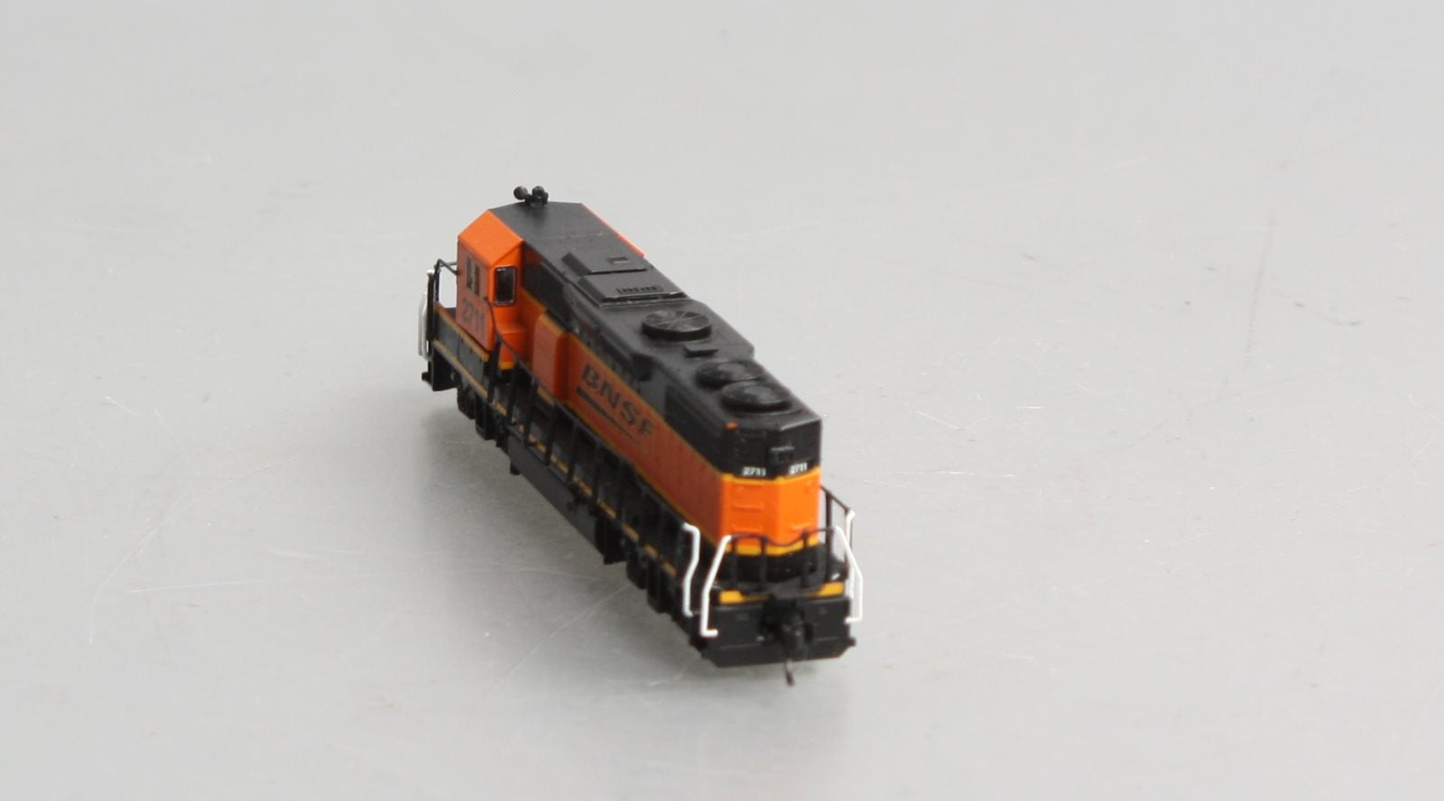 Atlas 40004798 N Burlington Northern Santa Fe GP39-2 Diesel Loco w/ Sound #2711