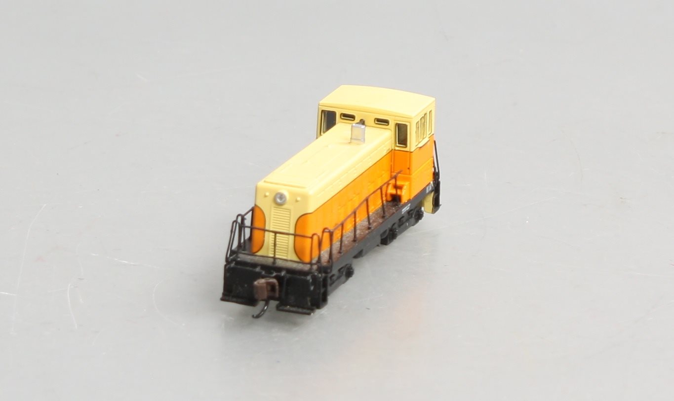 Bachmann 82058 N Scale Unlettered GE 70 Ton Diesel Locomotive with DCC LN/Box