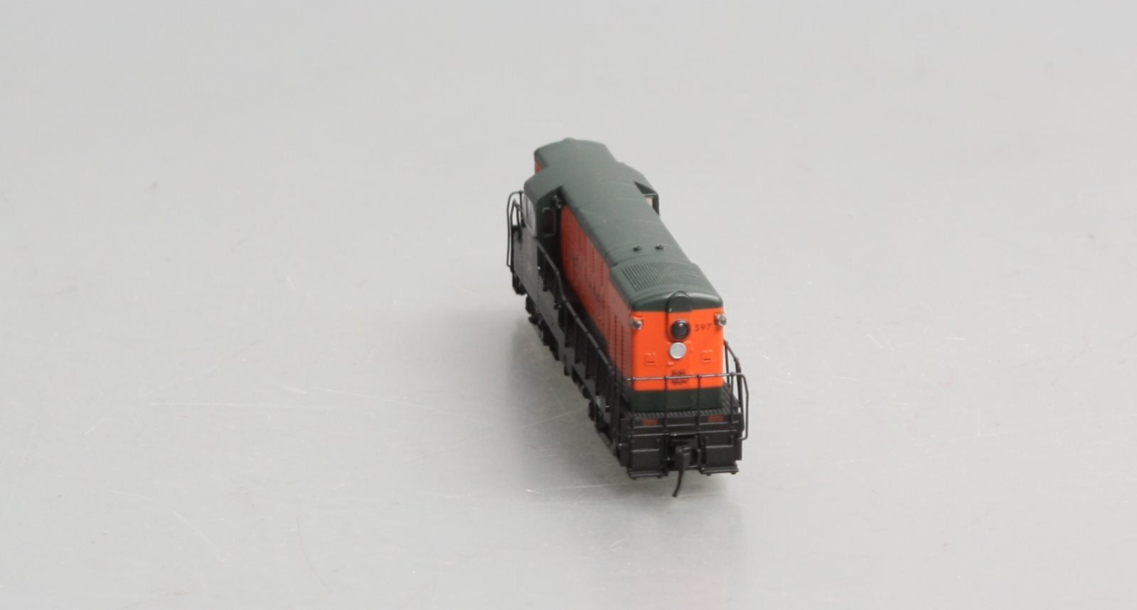 Atlas 52178 N Scale New Haven H16-44 Locomotive #597