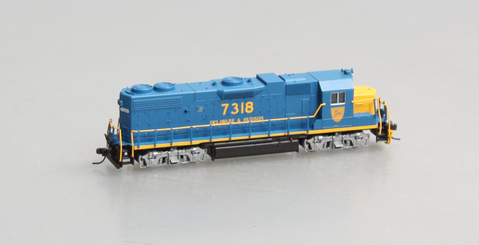 Atlas 47847 N Scale D&H GP-38 Diesel Locomotive #7318