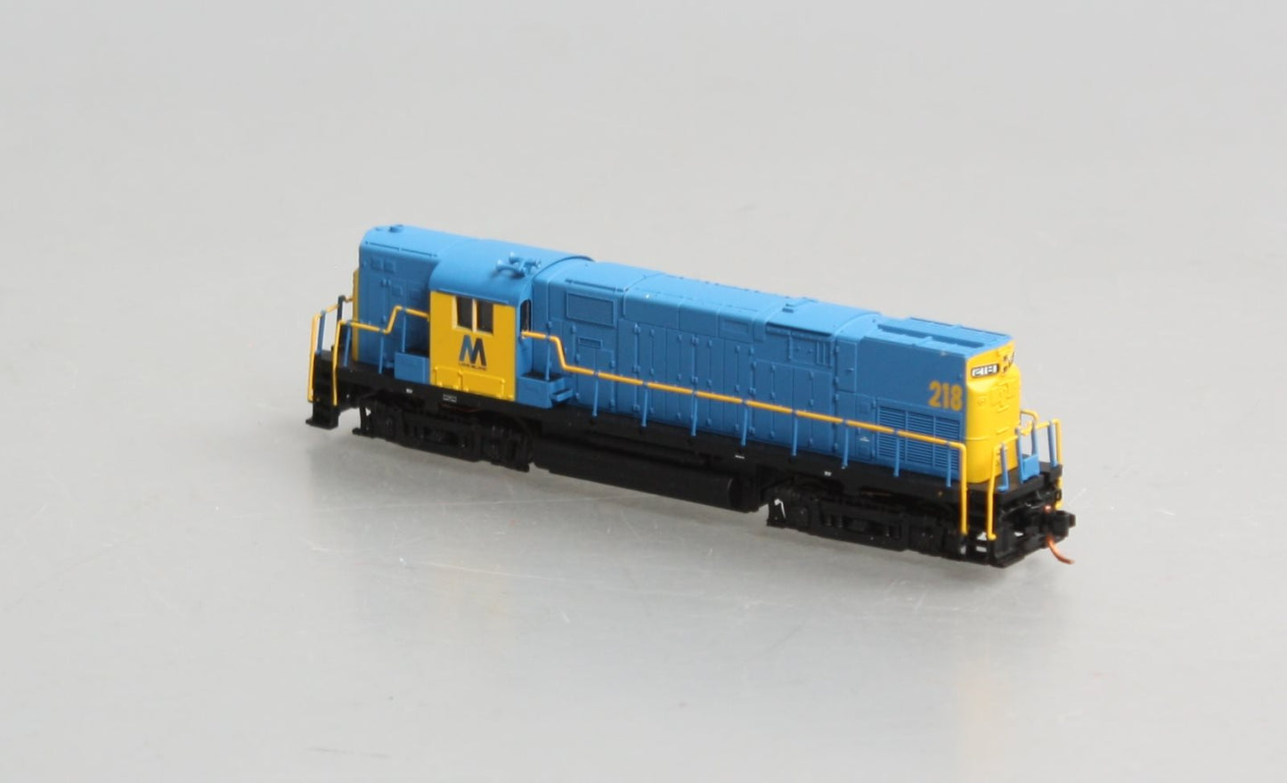 Atlas 40000341 N Scale Long Island C420 Ph.1 High Nose #218