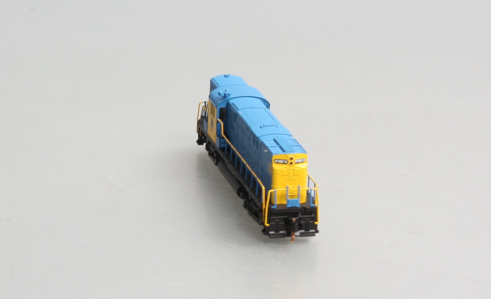 Atlas 40000341 N Scale Long Island C420 Ph.1 High Nose #218