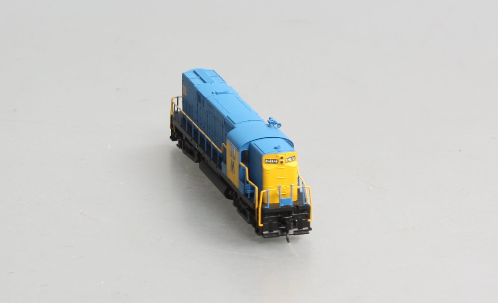 Atlas 40000341 N Scale Long Island C420 Ph.1 High Nose #218