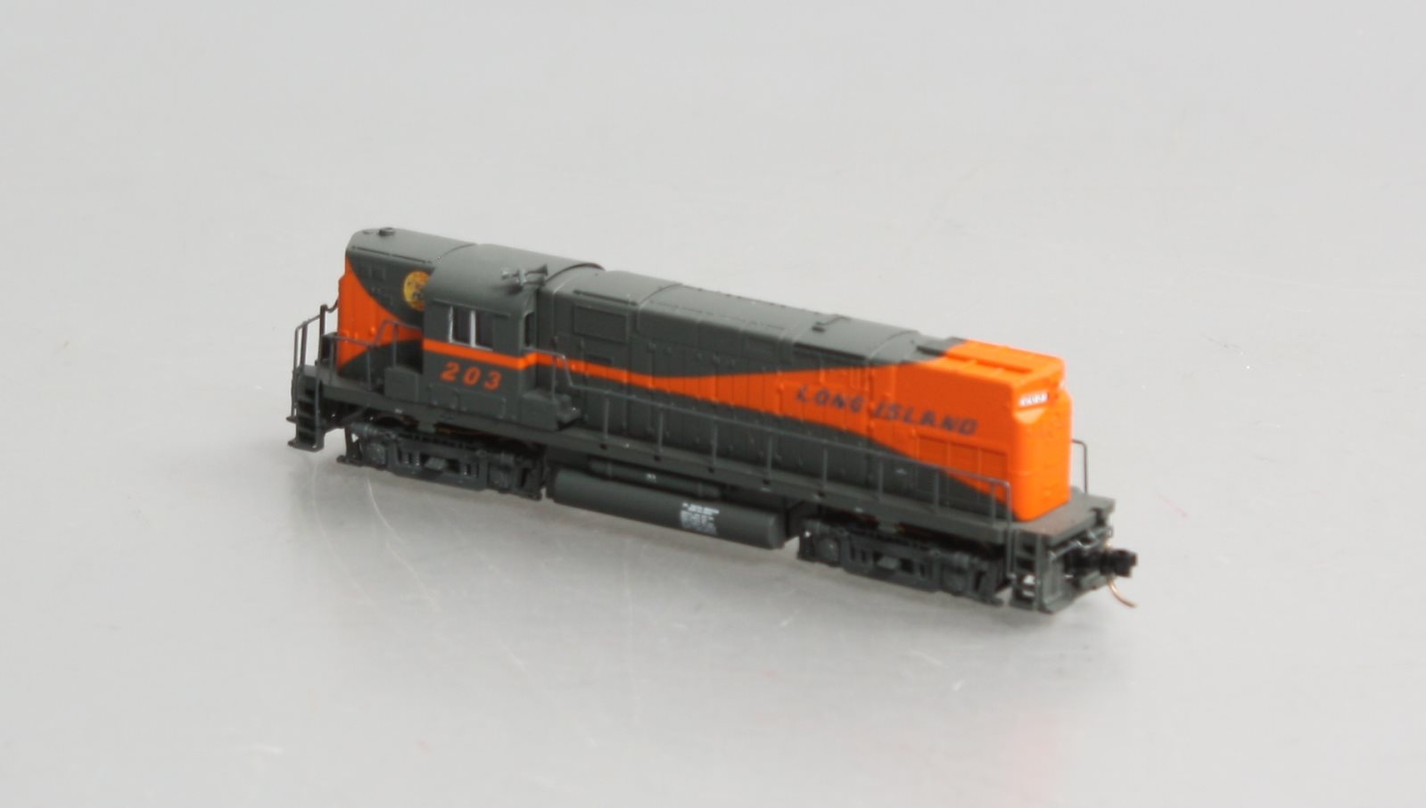 Atlas 40000138 N Scale Long Island C420 Diesel Locomotive #203