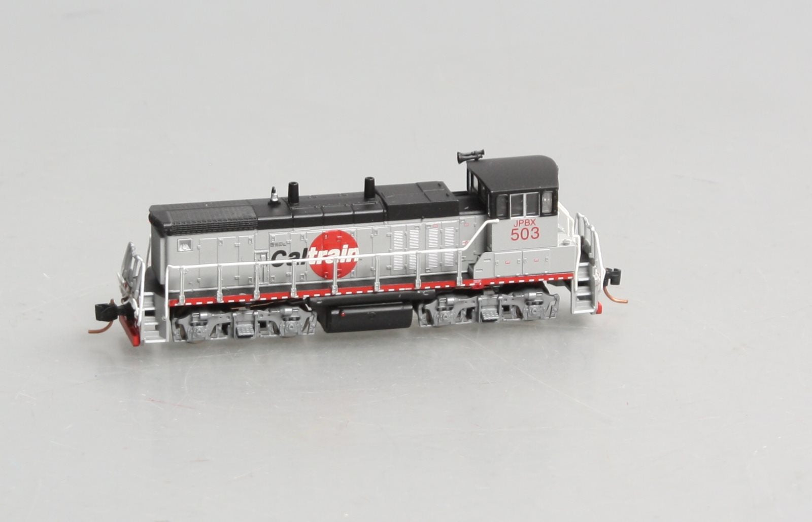 Atlas 52304 N Scale CalTrain MP-15DC Diesel Locomotive #503