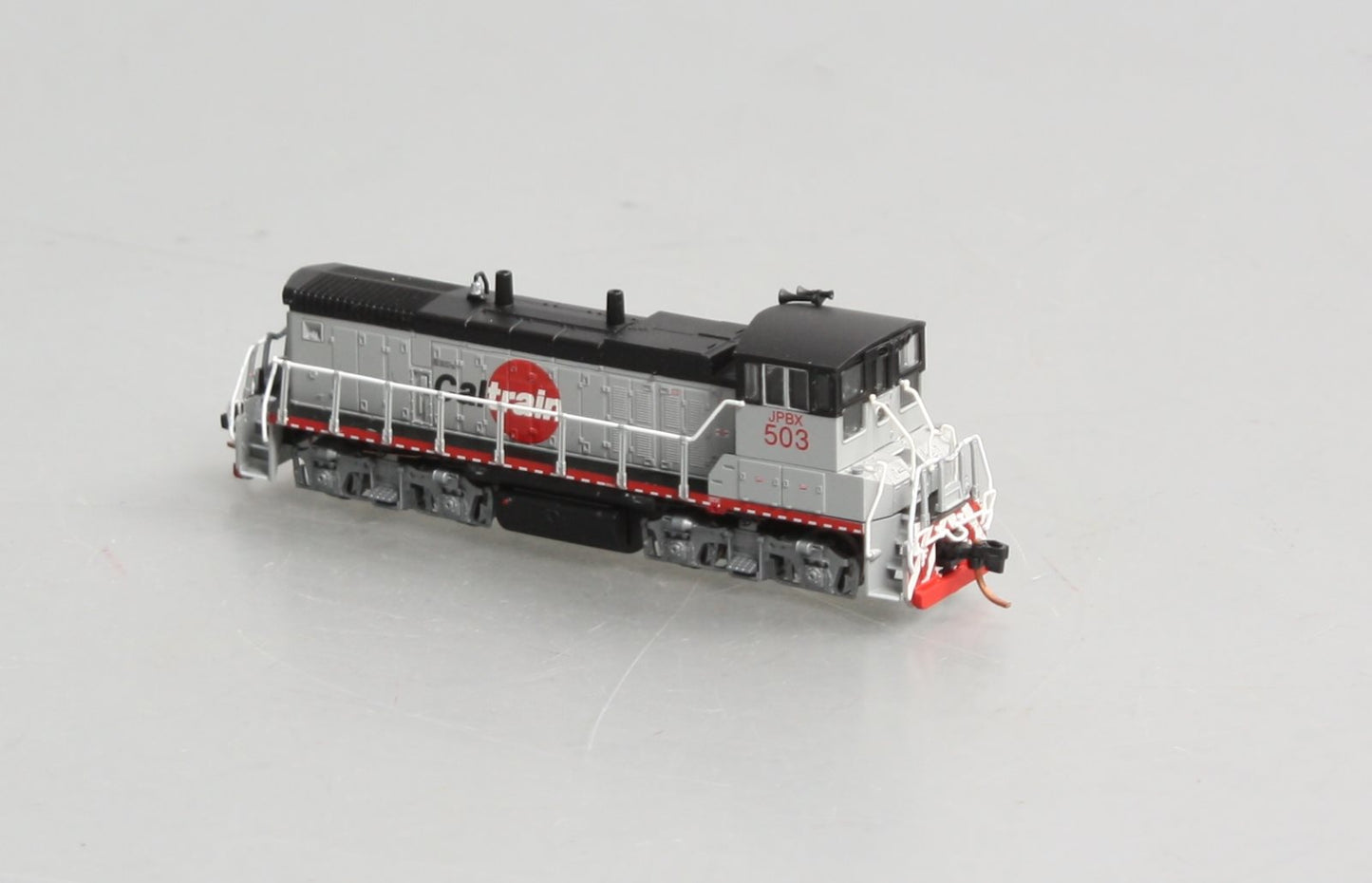 Atlas 52304 N Scale CalTrain MP-15DC Diesel Locomotive #503