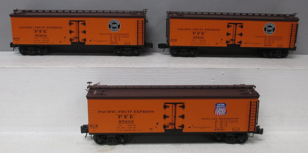 Lionel 6-11657 O Gauge Pacific Fruit Express Woodsided Refrigerator (Set of 3)