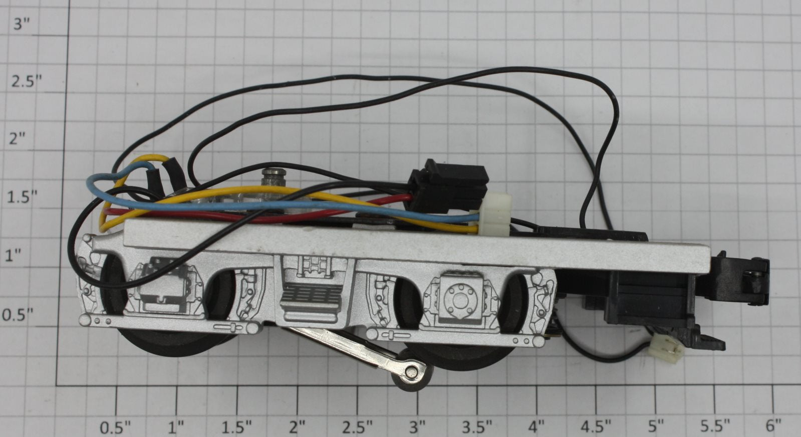 Lionel 18859-25 Phantom II 4-Wheel Dummy Truck with Coupler and Cam