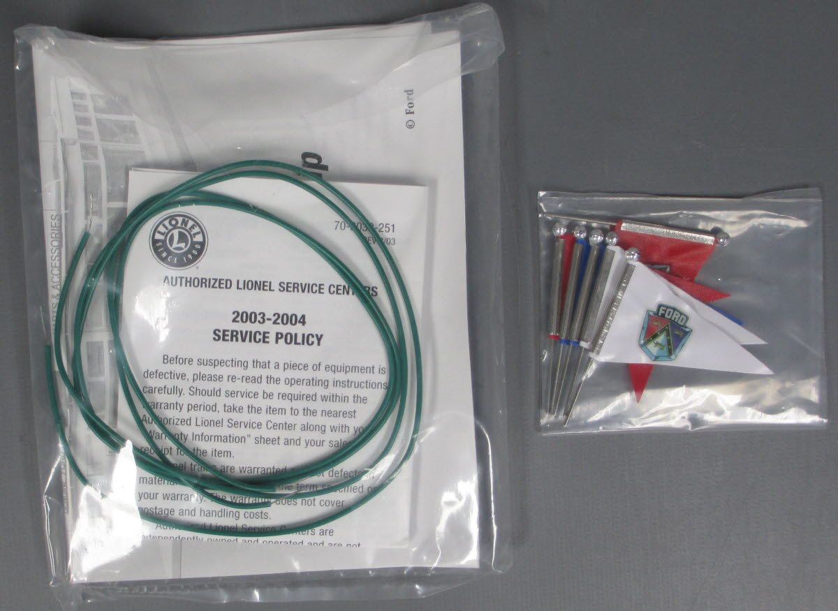 Lionel 6-24113 O Gauge Hank's Lionelville Ford Auto Dealership NIB