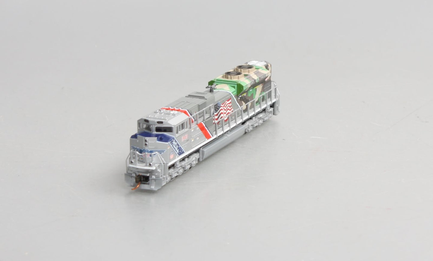 Kato 176-1943 N UP EMD SD70ACe Diesel Locomotive Nose Headlight Version #1943