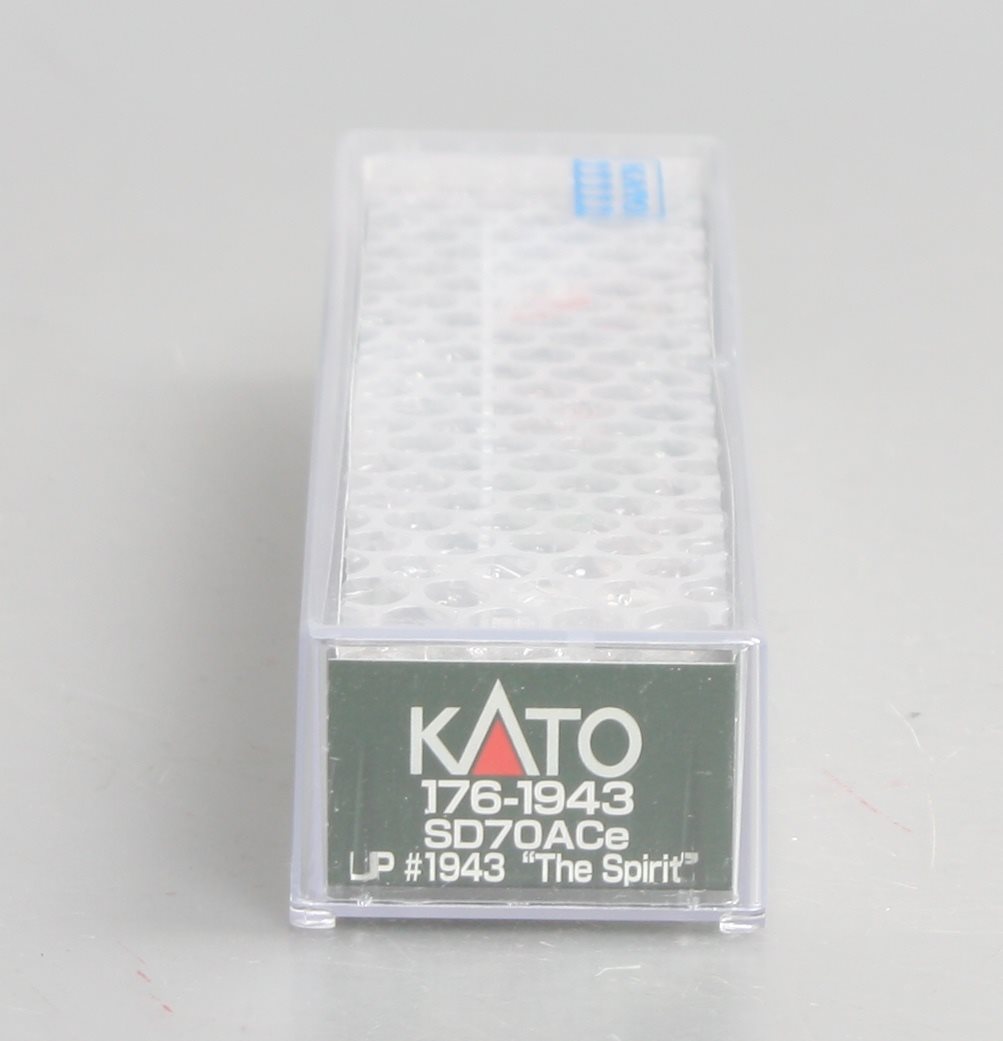Kato 176-1943 N UP EMD SD70ACe Diesel Locomotive Nose Headlight Version #1943