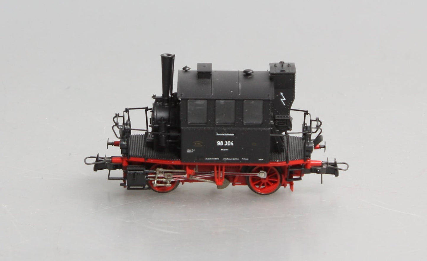 Roco 43257 HO Scale DR Tender Steam Locomotive #98304