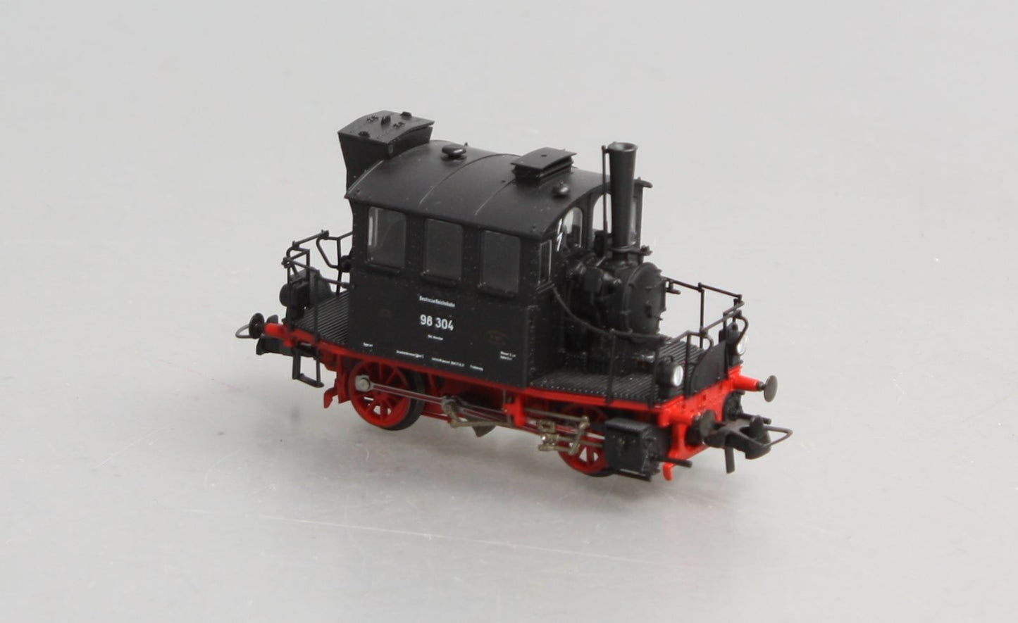 Roco 43257 HO Scale DR Tender Steam Locomotive #98304