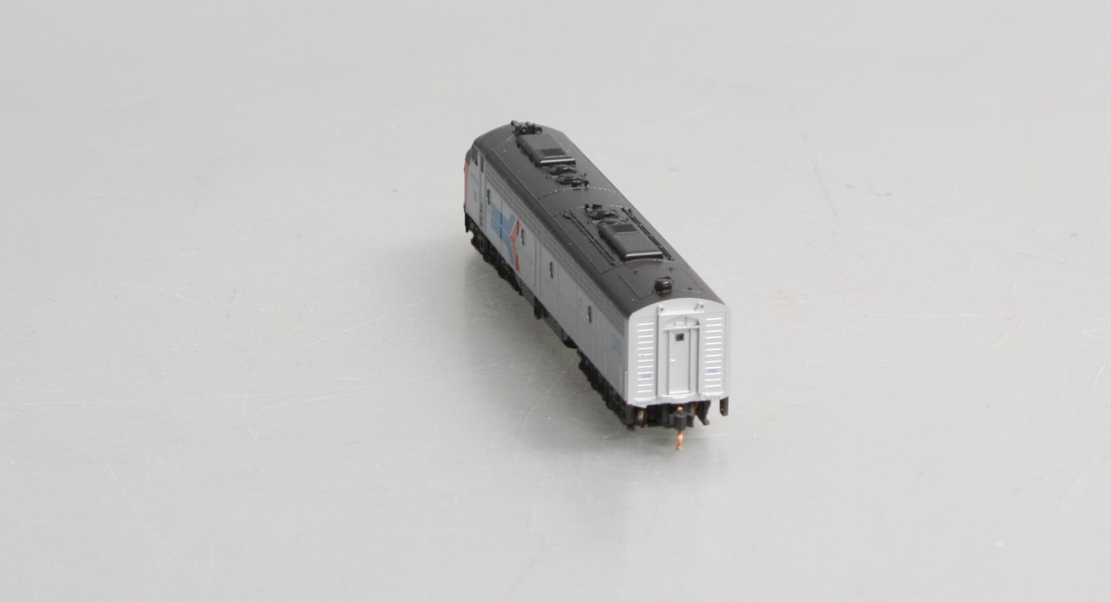 Kato 176-5341 N Scale Amtrak EMD E8A Diesel #310 - Phase I