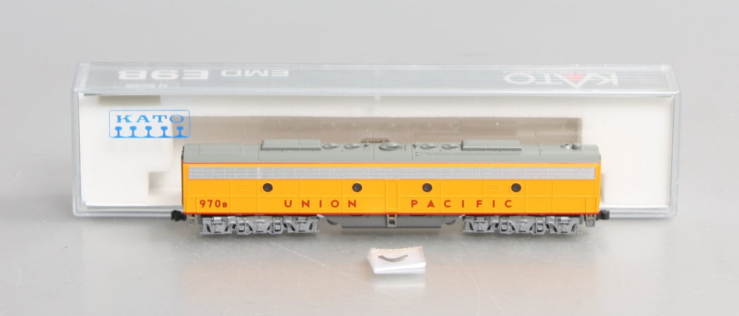 Kato 176-5353 N Union Pacific Powered E9 Diesel B-Unit #970B