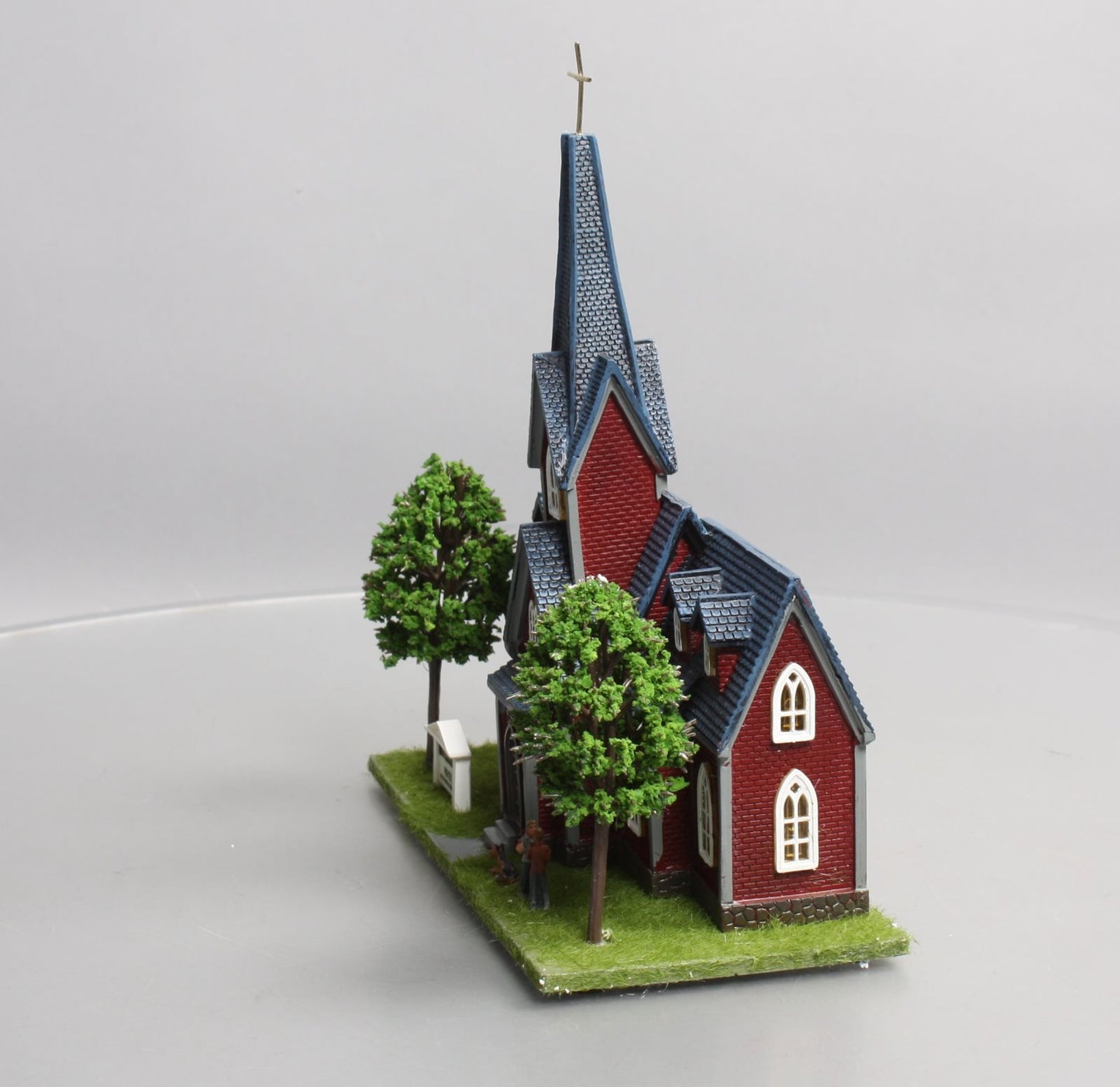 Menards 279-6362 HO Scale Red Church Pre-Built Building