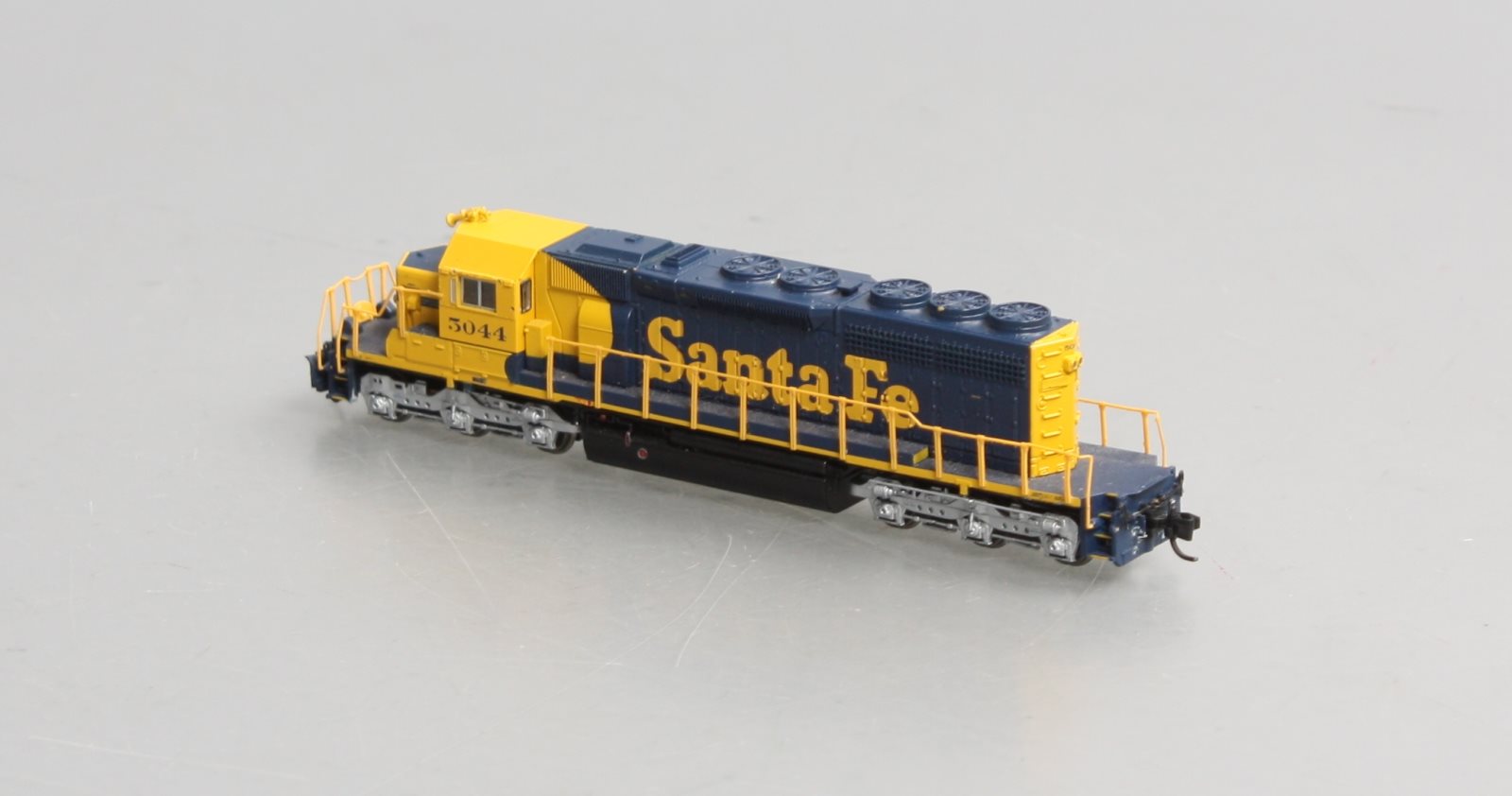 Broadway Limited 3702 N Santa Fe EMD SD40-2 Diesel Loco Paragon3 Sound #5044