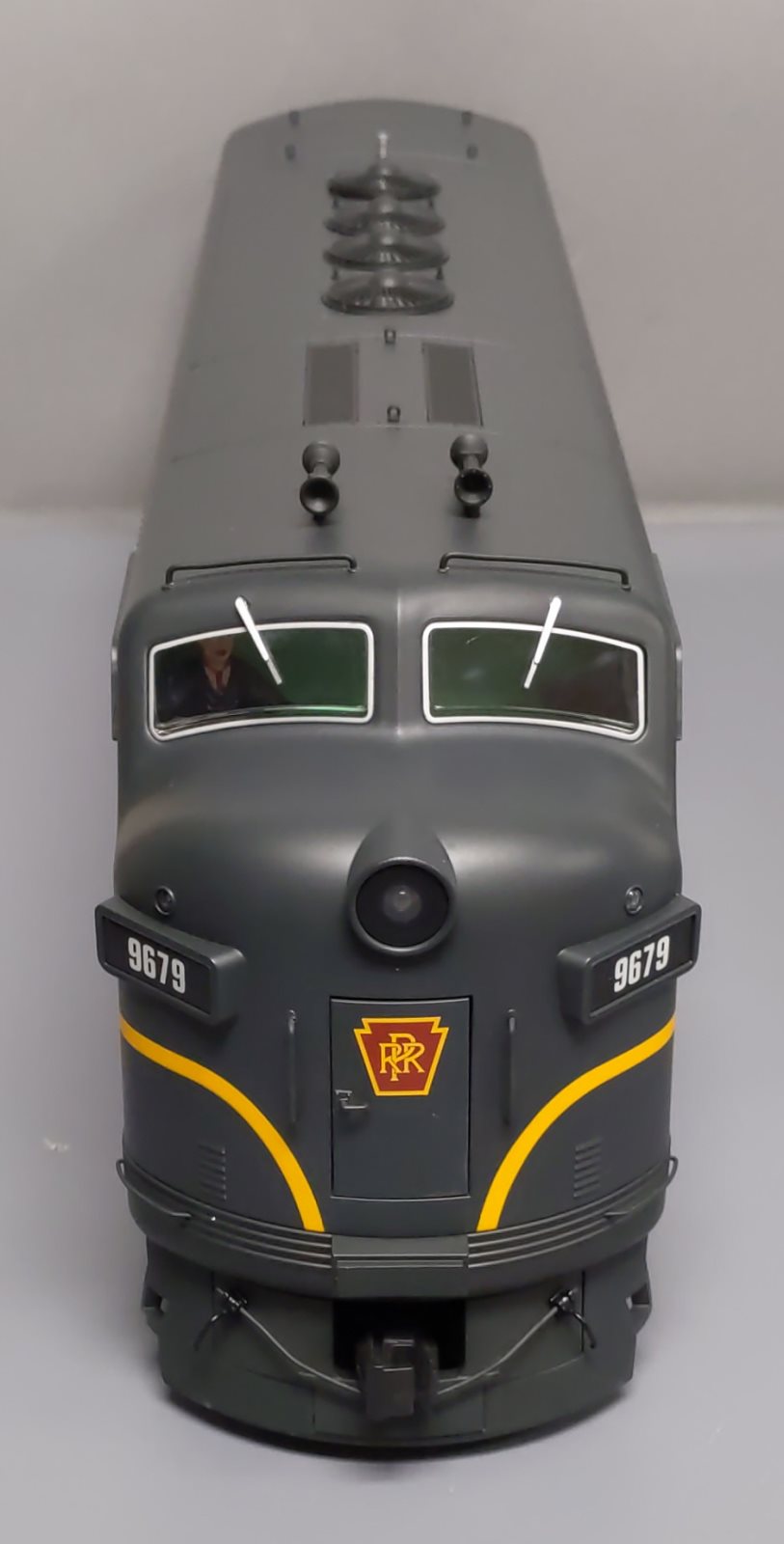 USA Trains 22260 Pennsylvania F-3 AB Unit Powered Diesel Set #9677/9678