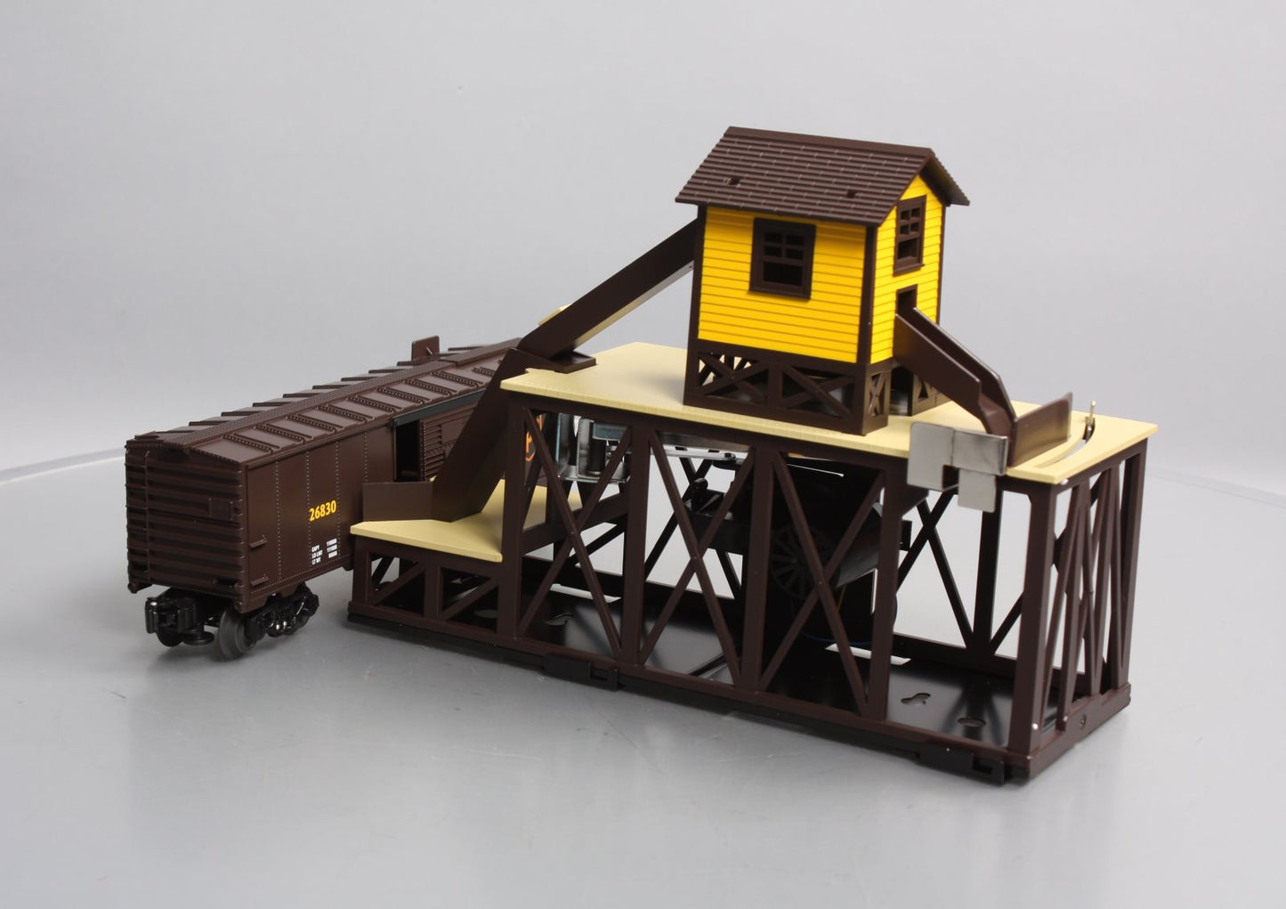 Lionel 6-34194 UPS Operating Packaging Station NIB