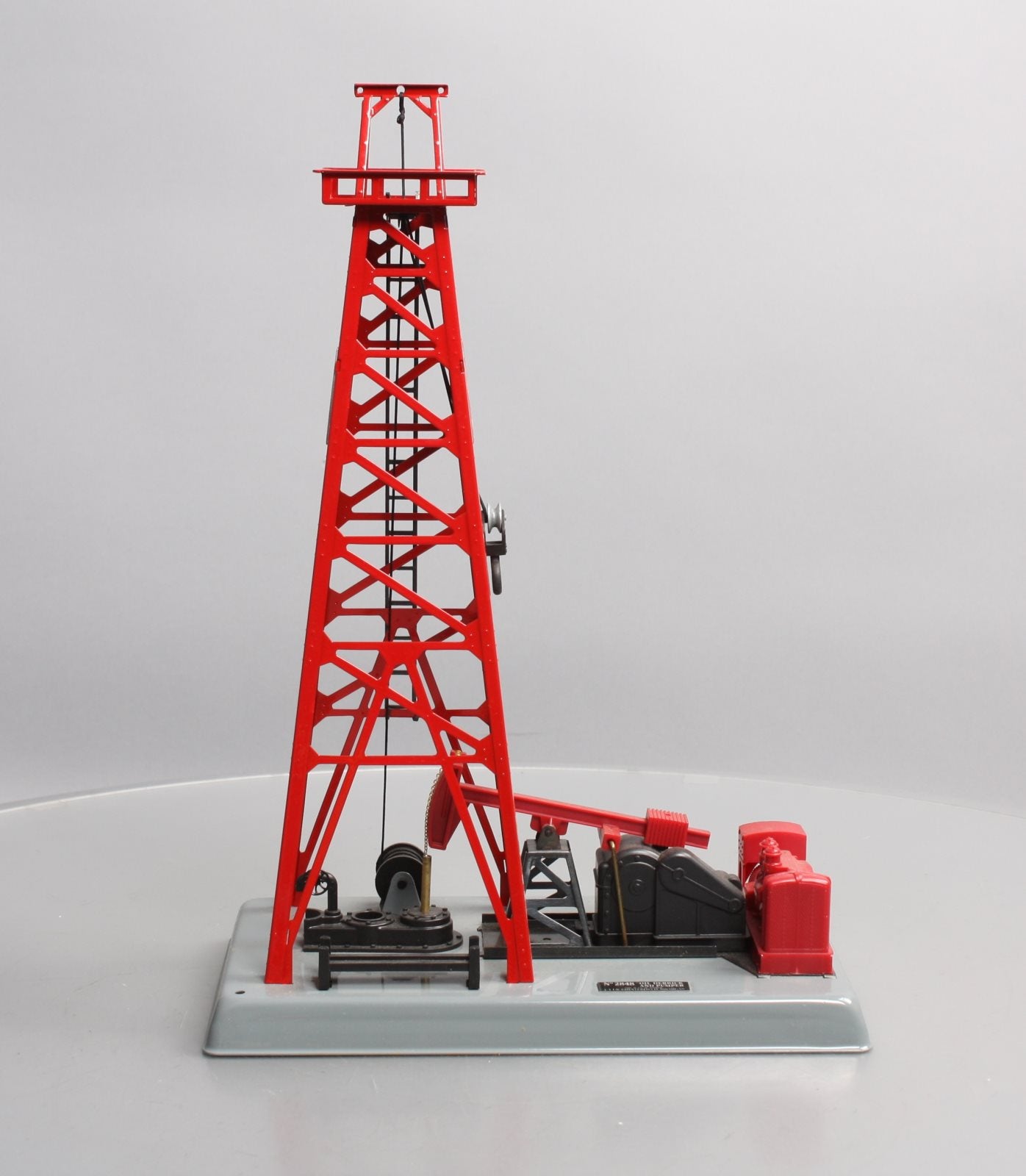 Lionel 6-12848 O Gauge Red Operating Oil Derrick LN/Box