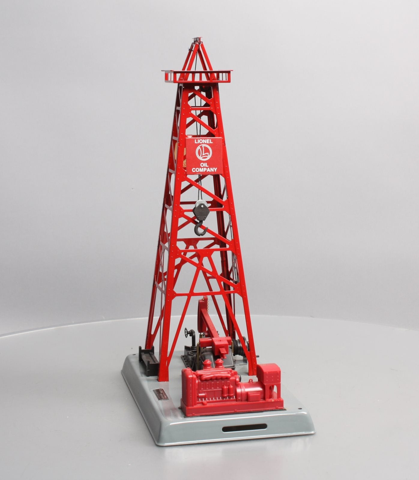 Lionel 6-12848 O Gauge Red Operating Oil Derrick LN/Box