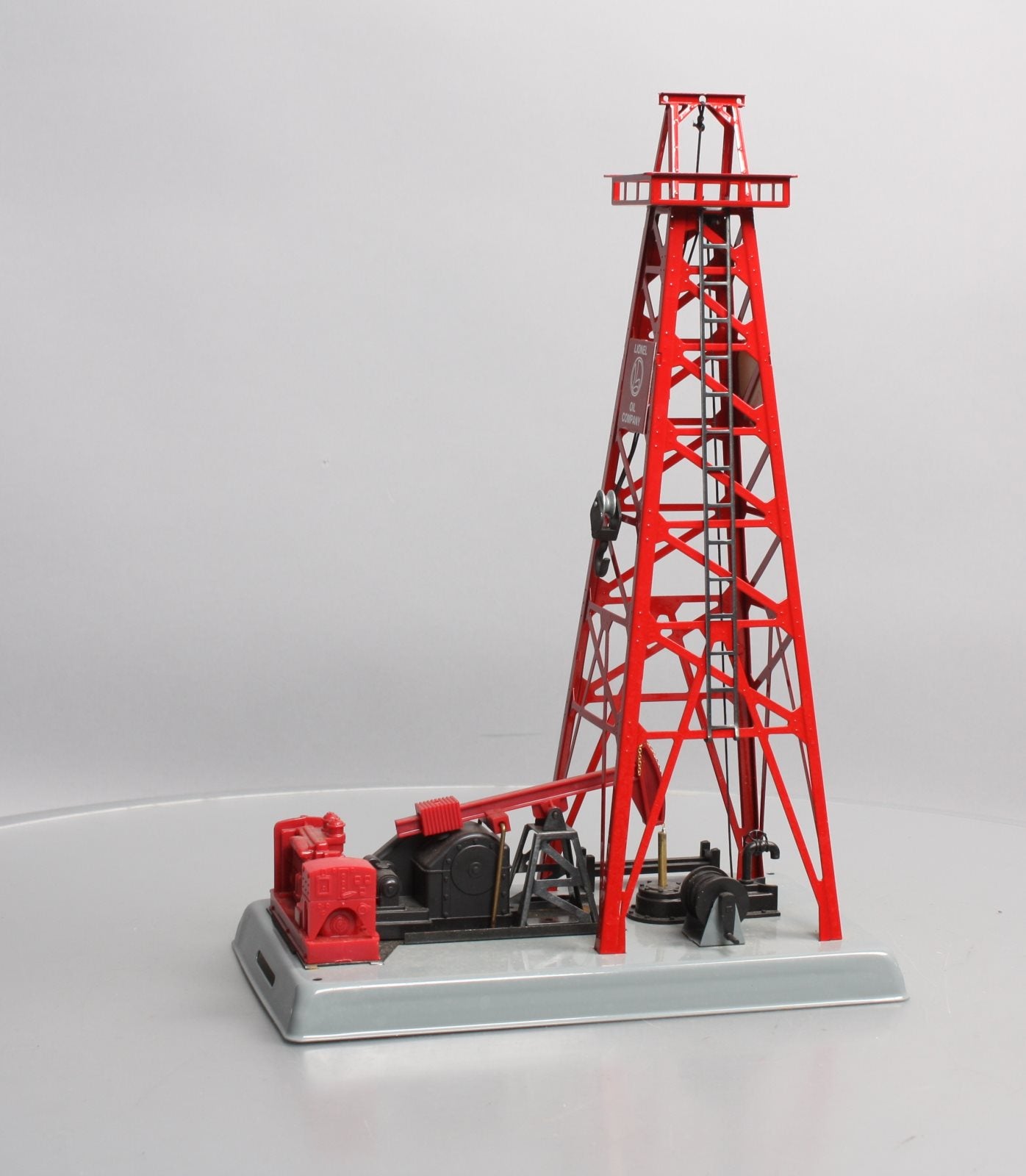 Lionel 6-12848 O Gauge Red Operating Oil Derrick LN/Box