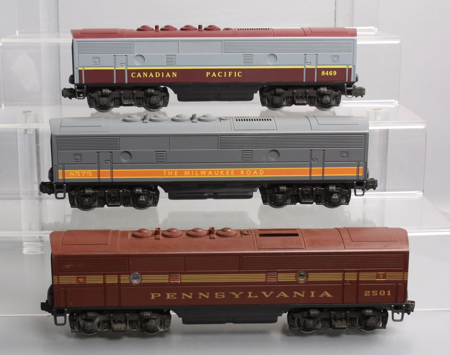Lionel Assorted O Gauge Non-Powered F3 B-Unit Diesel Locomotives [3] EX
