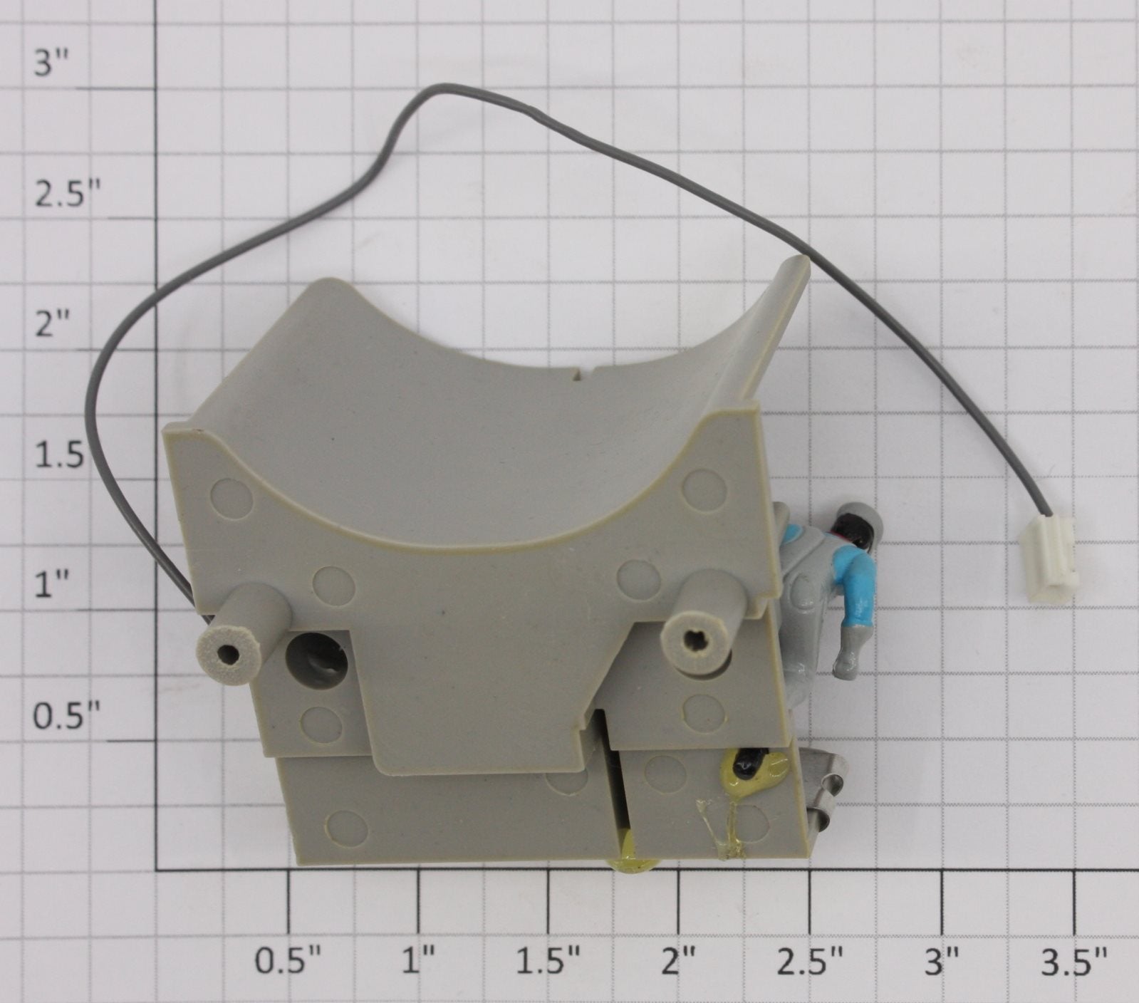 Lionel 18953-85 Cab Interior Assembly with Antenna and Figure
